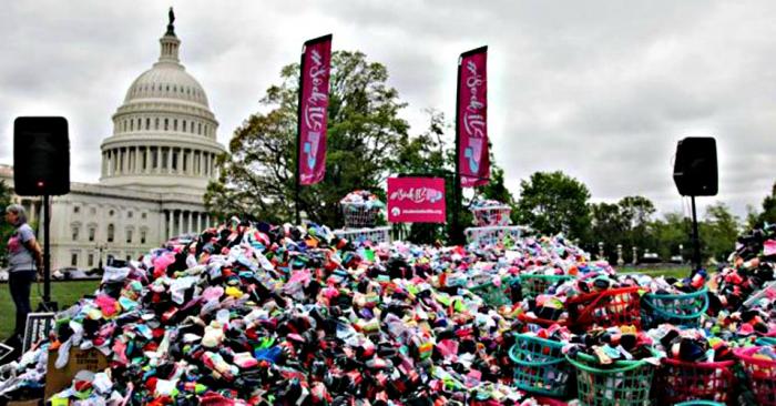 Nearly 200,000 socks were piled onto the U.S. Capitol's lawn.