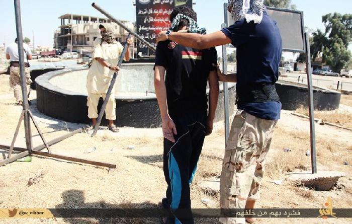 Uncensored Isis Gleefully Trumpets Images Detailing Brutal Execution Of Iraqis Warning