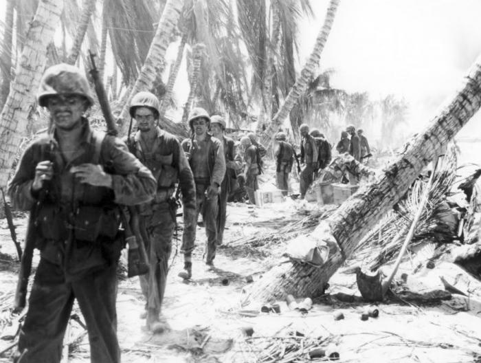 The Bloody Battle Of Tarawa In 20 Extraordinary Photos - U.S. News ...